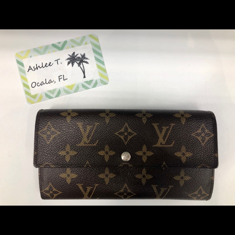 ‼️SOLD‼️Monogram Sarah Wallet
